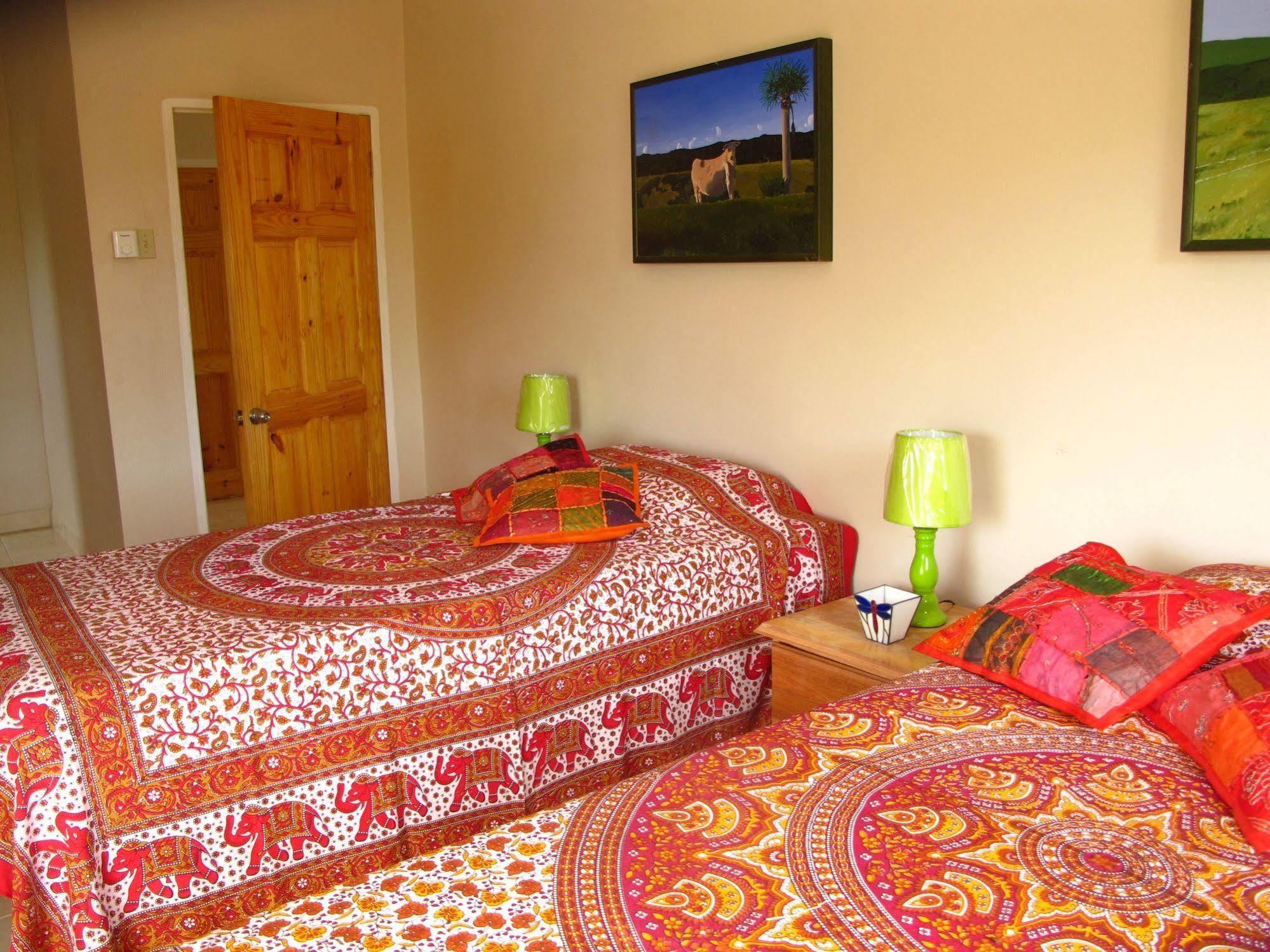 Hostel Just Next Door Treasure Beach Zewnętrze zdjęcie